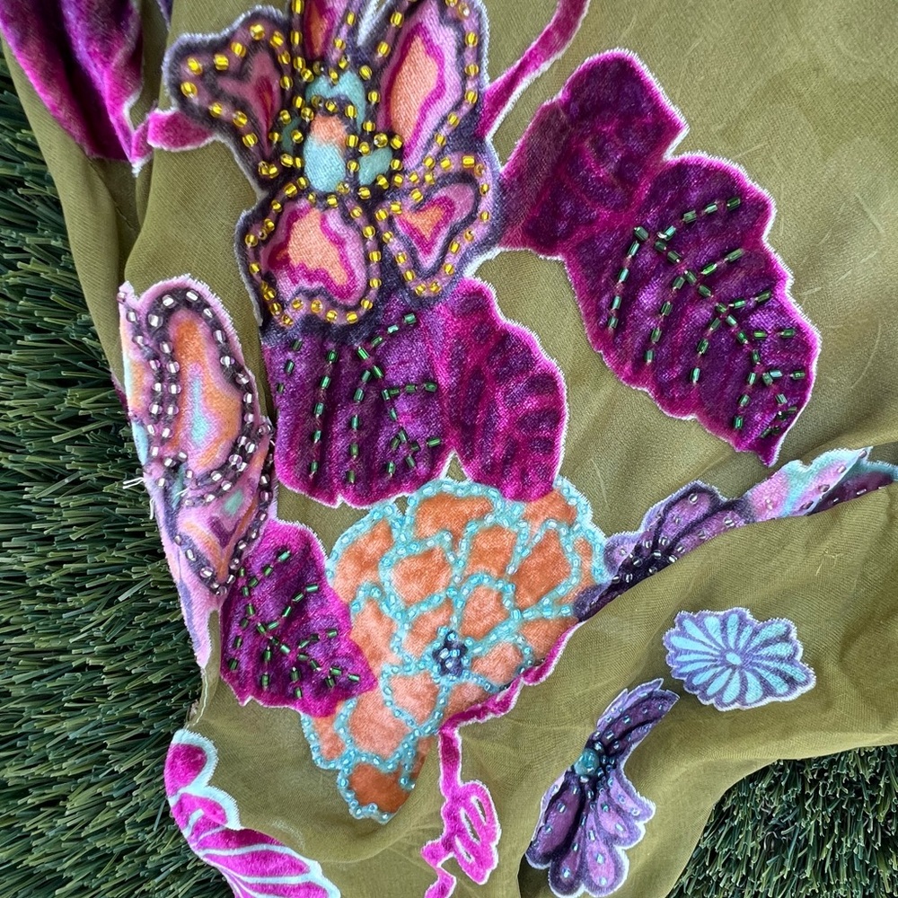 Beautiful Embroidered Shirt / Cover up - Picture 3 of 5